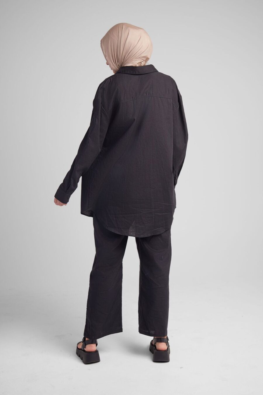 Black Oversized Linen Shirt - Image 4